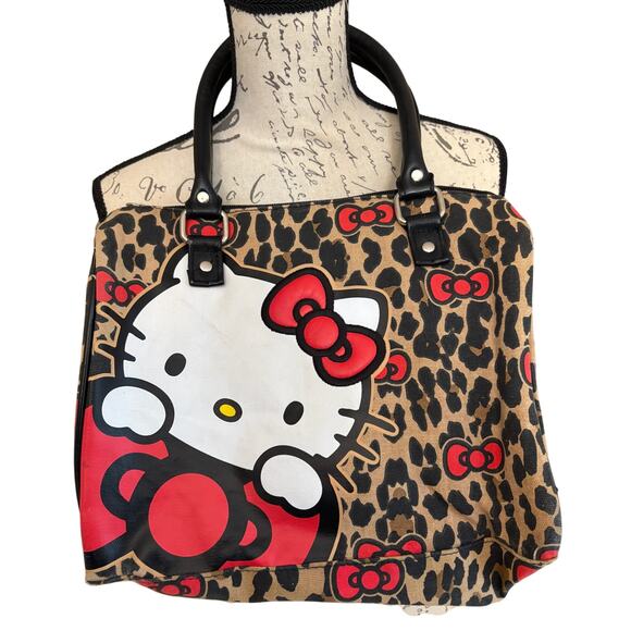 Leopard Hello Kitty Loungefly Duffle Bag 2013 - Picture 1 of 9